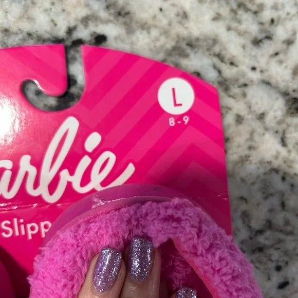 Barbie Pink plush slippers. Woman’s Size L NWT - Picture 3 of 4